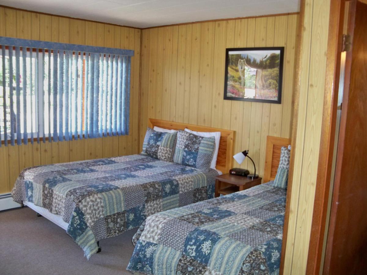 Stardust Motel Haines Junction Εξωτερικό φωτογραφία